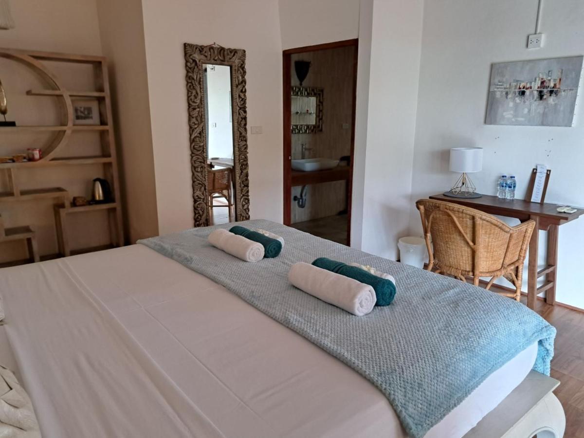 Laura Guest House-Adult Only- 华路海滩 外观 照片