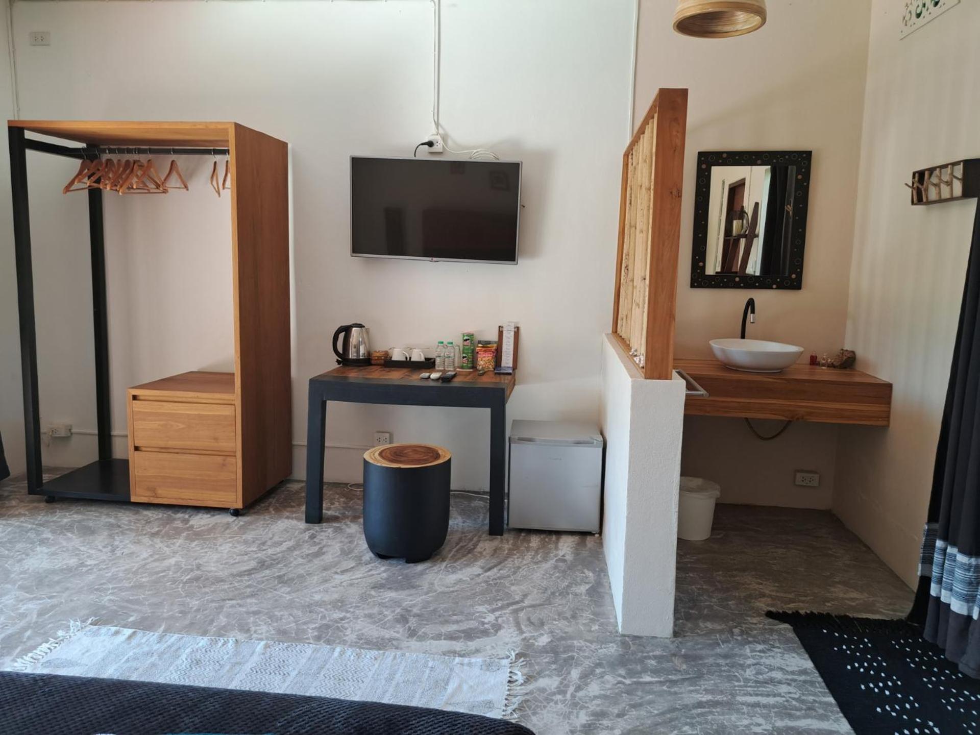 Laura Guest House-Adult Only- 华路海滩 外观 照片