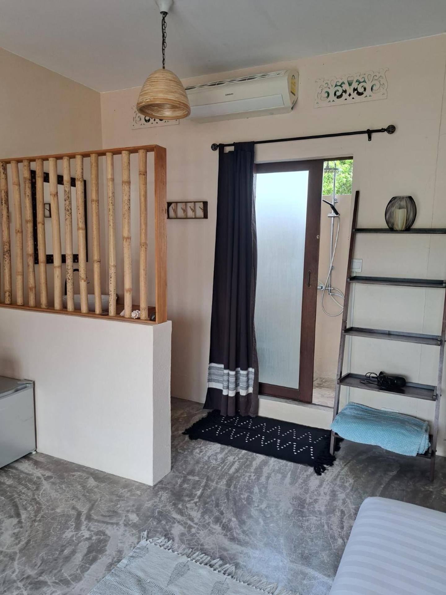 Laura Guest House-Adult Only- 华路海滩 外观 照片